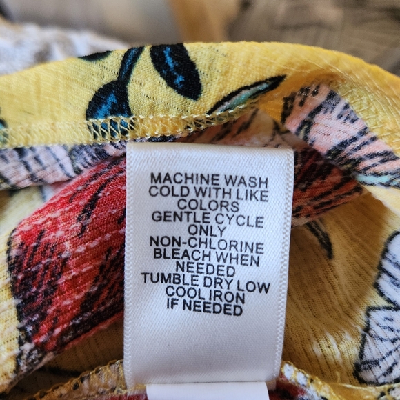 John Paul Richard Woman Floral Button Up Blouse 3x New - Picture 8 of 9